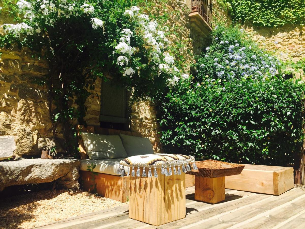 Sant Jordi Desvalls Casa Migdia B&B 외부 사진