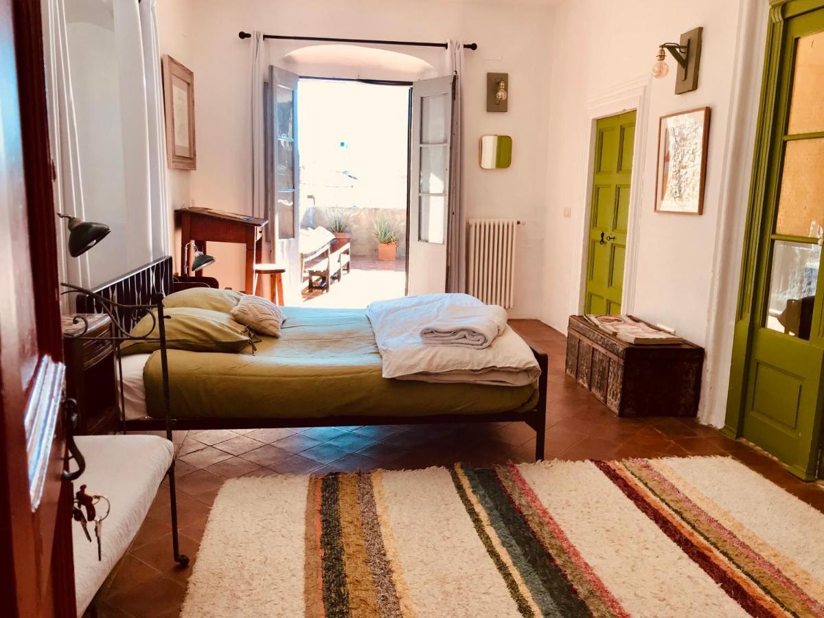 Sant Jordi Desvalls Casa Migdia B&B 외부 사진