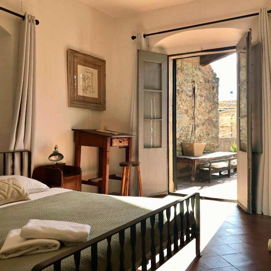 Sant Jordi Desvalls Casa Migdia B&B 외부 사진