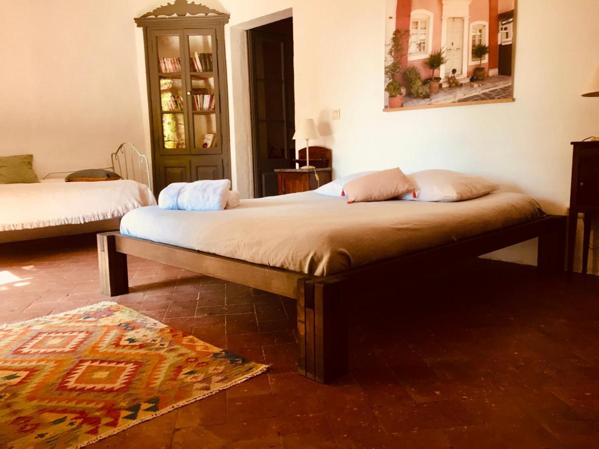 Sant Jordi Desvalls Casa Migdia B&B 외부 사진