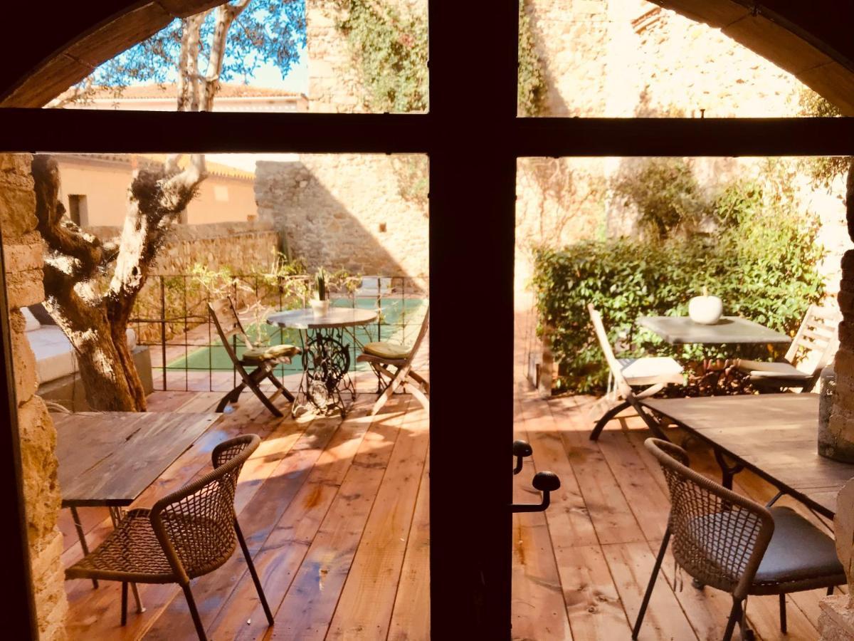 Sant Jordi Desvalls Casa Migdia B&B 외부 사진